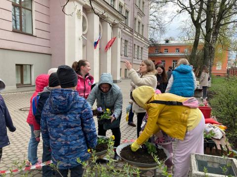 Весенний субботник Весенний субботник