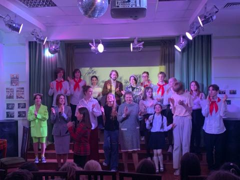 Юбилей Школы "Нам 85 лет!" Юбилей Школы "Нам 85 лет!"