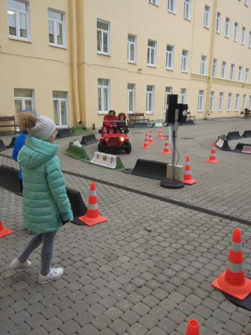 Неделя безопасности детей и подростков Неделя безопасности детей и подростков